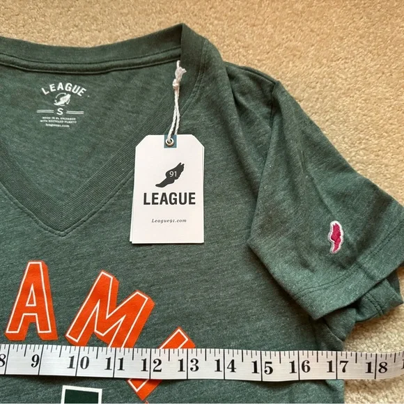 NWT Miami Hurricanes Green V-Neck T-Shirt with Orange and White Accents Size S - Picture 3 of 6
